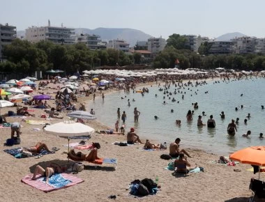 Βουλευτικές εκλογές 2019: Οι πολίτες «ψηφίζουν» θάλασσα - «Βουλιάζουν» οι παραλίες (φωτο)